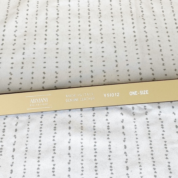 {Armani Collezioni} leather belt - Picture 7 of 8